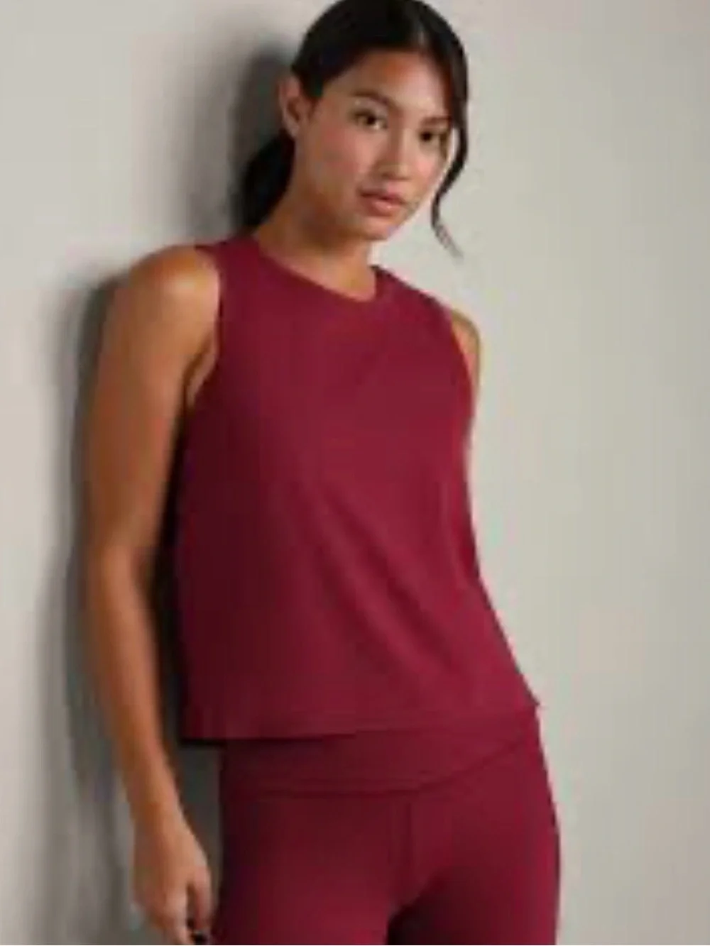 Rhone Women's Serene Tank. - Picture 1 of 6